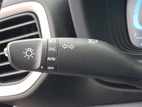 Used 2023 Hyundai Venue SEL w/ Cargo Package image 26