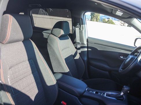 Used 2024 Honda HR-V Sport image 17