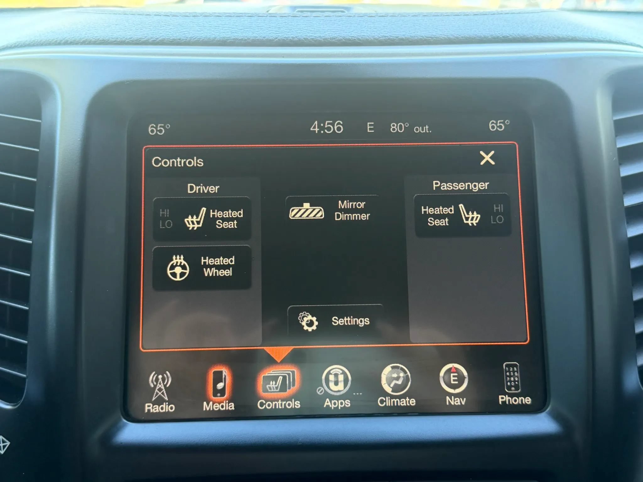 Used 2017 Jeep Cherokee Limited FWD image 39