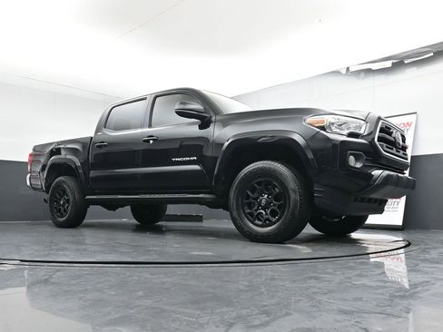 Used 2019 Toyota Tacoma SR5 image 32