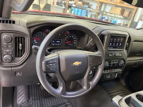 Used 2024 Chevrolet Silverado 1500 Custom AWD/4WD image 18