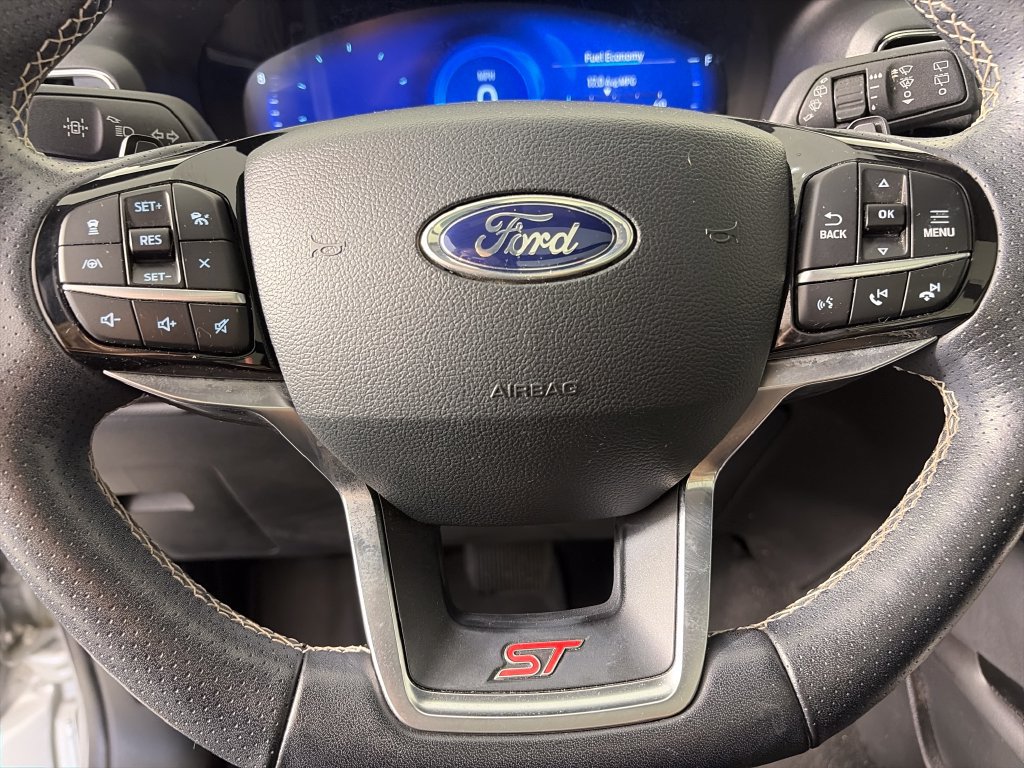 Used 2023 Ford Explorer ST w/ Equipment Group 401A AWD/4WD image 16