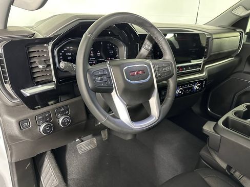 Used 2025 GMC Sierra 2500 SLE AWD/4WD image 11