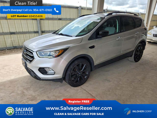 Used 2017 Ford Escape SE w/ Equipment Group 201A FWD image 1