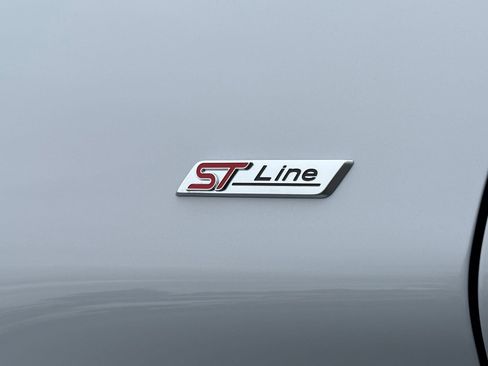 New 2026 Ford Explorer ST-Line w/ ST-Line Street Pack AWD/4WD image 13