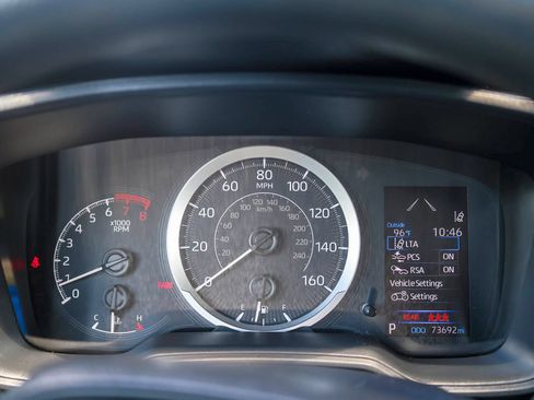 Used 2021 Toyota Corolla LE FWD image 15