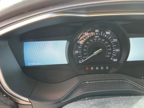 Used 2019 Ford Fusion SE w/ Equipment Group 151A image 11