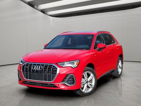 Used 2023 Audi Q3 2.0T Premium Plus w/ Premium Plus Package AWD/4WD image 1
