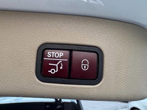 Used 2015 Mercedes-Benz GL 450 4MATIC image 14