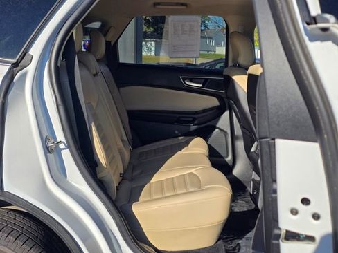 Used 2022 Ford Edge SEL image 31