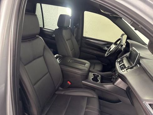 Used 2024 Chevrolet Tahoe RST w/ Luxury Package AWD/4WD image 19