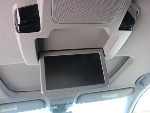 Used 2023 Honda Odyssey Touring image 14