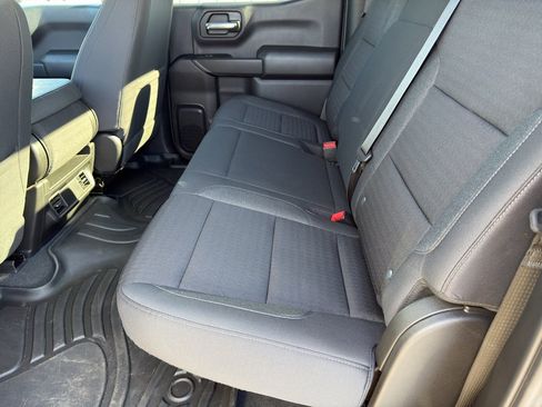 Used 2023 Chevrolet Silverado 1500 Custom image 22