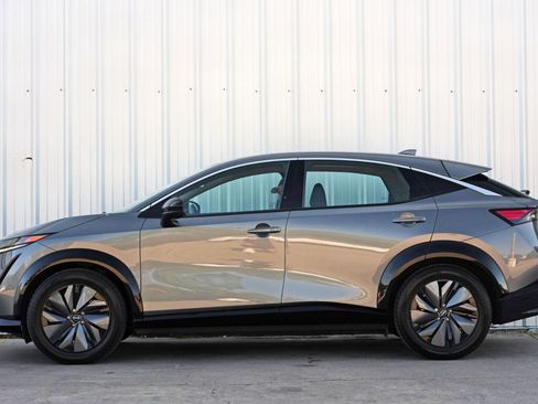 Used 2023 Nissan Ariya FWD image 8