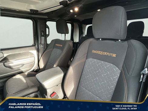 Used 2025 Jeep Gladiator Mojave w/ Safety Group AWD/4WD image 25