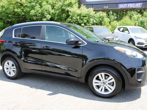 Used 2017 Kia Sportage LX w/ LX Popular Package FWD image 5