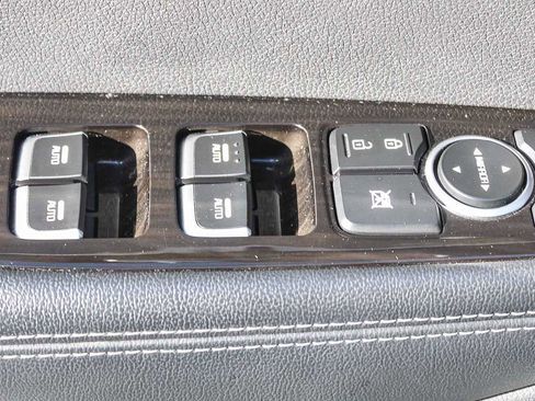 Used 2019 Kia Sorento EX FWD image 17