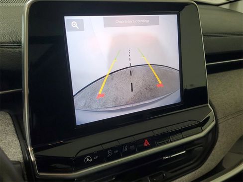 Used 2022 Jeep Compass Latitude w/ Sun and Sound Group image 19