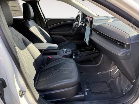 Certified 2024 Ford Mustang Mach-E Select w/ Comfort Package Lite RWD image 19