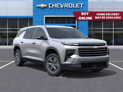New 2026 Chevrolet Traverse LT w/ Driver Confidence Package image 1