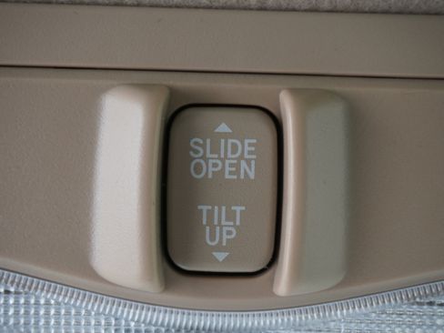 Used 2011 Toyota Avalon Limited FWD image 24