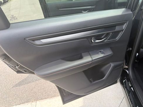 Used 2025 Honda CR-V Sport-L image 27