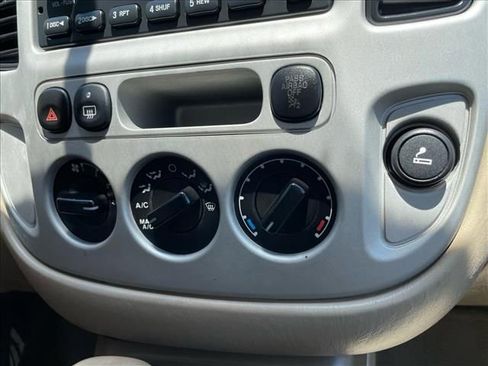 Used 2005 Ford Escape XLT FWD image 15