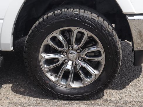 Used 2021 RAM 1500 Laramie AWD/4WD image 48