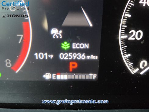 Certified 2025 Honda Pilot Touring image 22