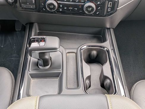 Used 2025 Chevrolet Silverado 1500 ZR2 w/ Technology Package AWD/4WD image 17