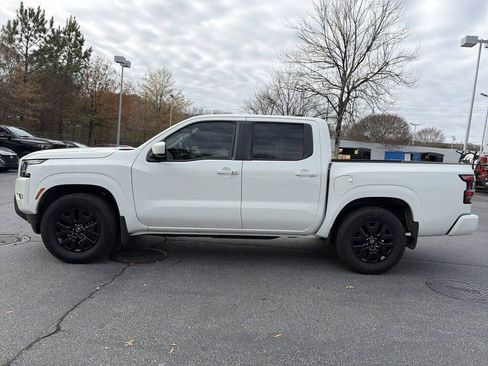 Certified 2024 Nissan Frontier SV w/ SV Convenience Package image 2