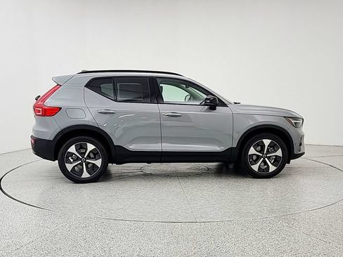 New 2026 Volvo XC40 B5 Plus w/ Protection Package Premier AWD/4WD image 4