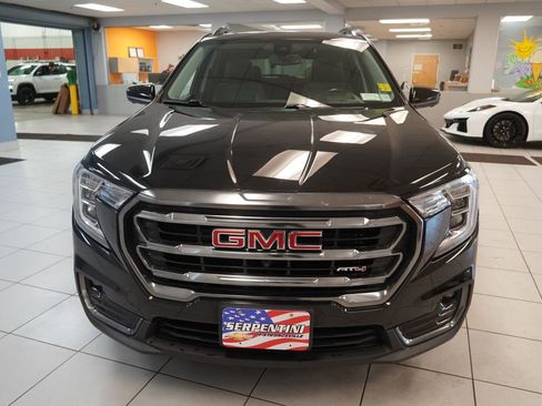 Used 2022 GMC Terrain AT4 w/ Infotainment Package II AWD/4WD image 16
