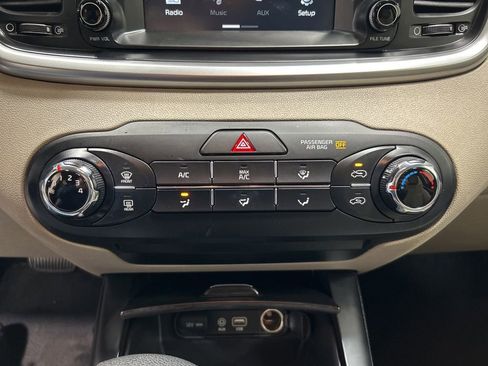 Used 2019 Kia Sorento FWD image 20