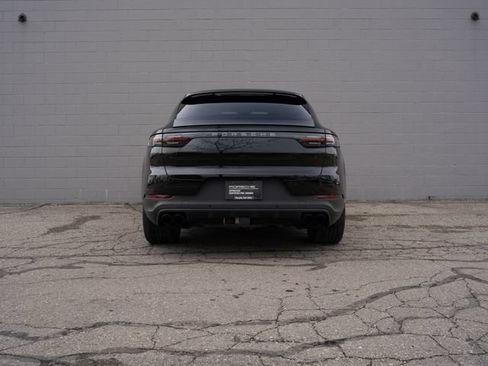 Certified 2023 Porsche Cayenne S AWD/4WD image 6
