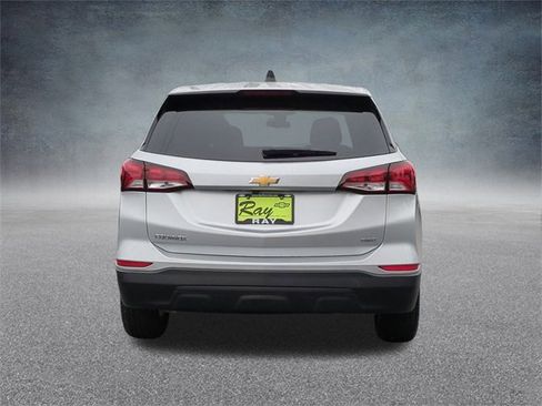 Certified 2022 Chevrolet Equinox LS w/ LS Convenience Package image 8