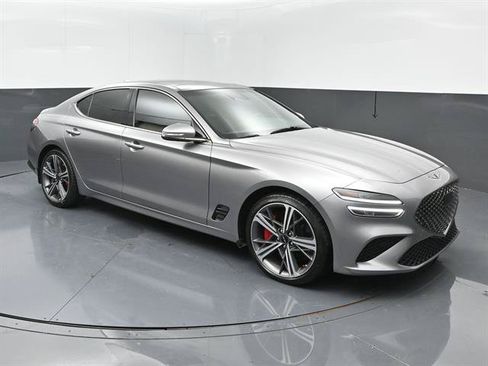 Used 2025 Genesis G70 3.3T Advanced RWD image 2