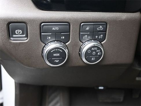 Used 2024 GMC Sierra 1500 SLT image 20