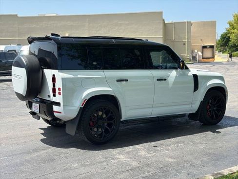 Used 2020 Land Rover Defender 110 SE AWD/4WD image 8
