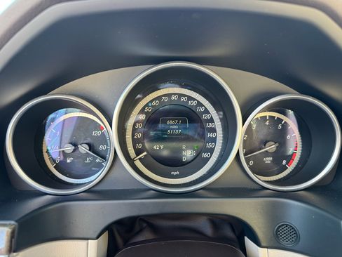 Used 2015 Mercedes-Benz E 350 Sedan image 16