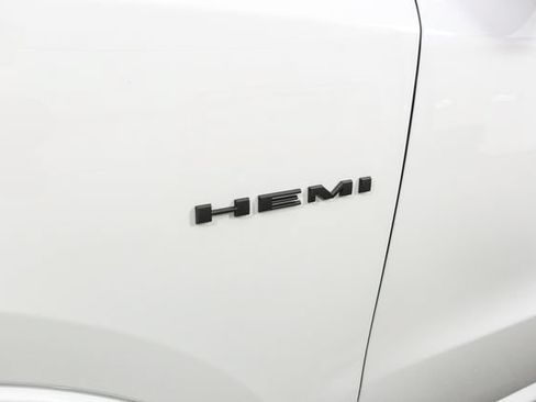 Used 2025 Dodge Durango R/T w/ Blacktop Package AWD/4WD image 7