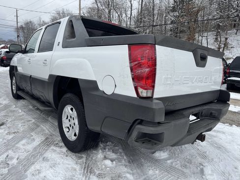 Used 2002 Chevrolet Avalanche 4x4 w/ North Face Edition image 6