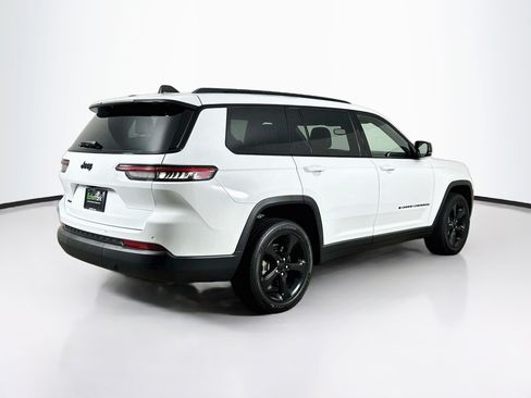 Used 2023 Jeep Grand Cherokee L Laredo AWD/4WD image 9