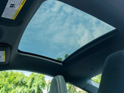 Certified 2023 Porsche 911 Carrera RWD image 47