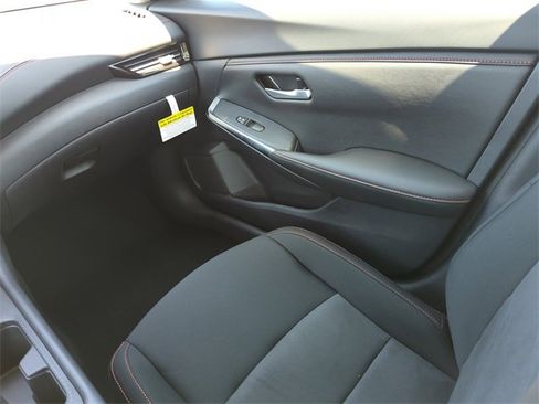New 2025 Nissan Sentra SR image 23