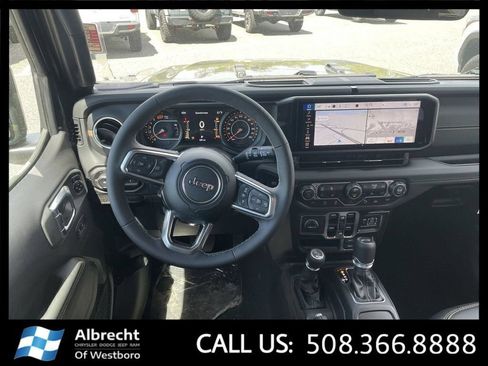New 2026 Jeep Wrangler Unlimited Sahara AWD/4WD image 19