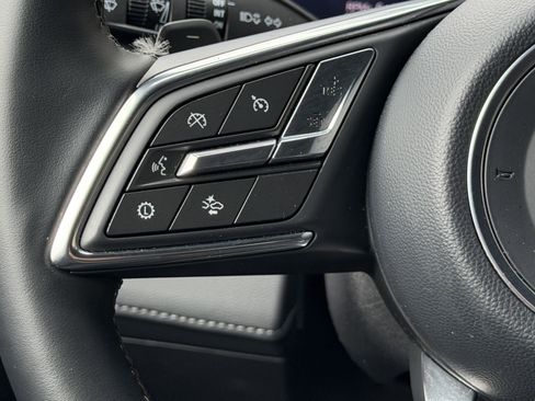 Used 2025 Buick Enclave Preferred image 39