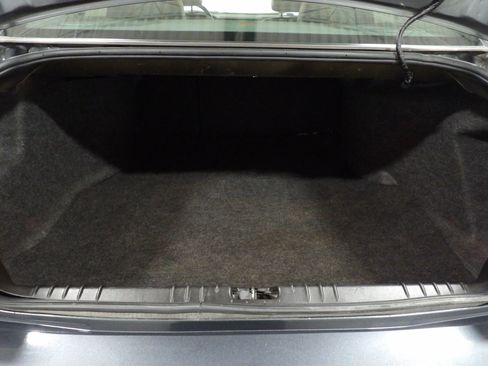 Used 2016 Chevrolet Impala LTZ image 6