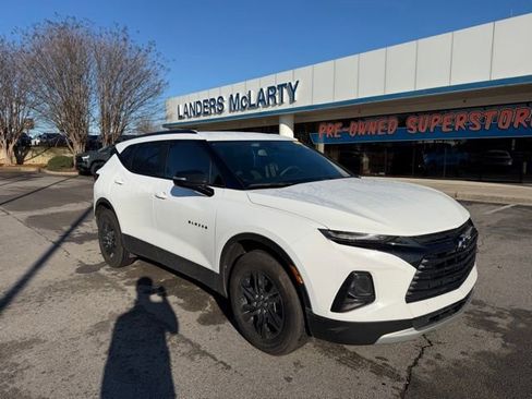 Used 2022 Chevrolet Blazer LT image 1