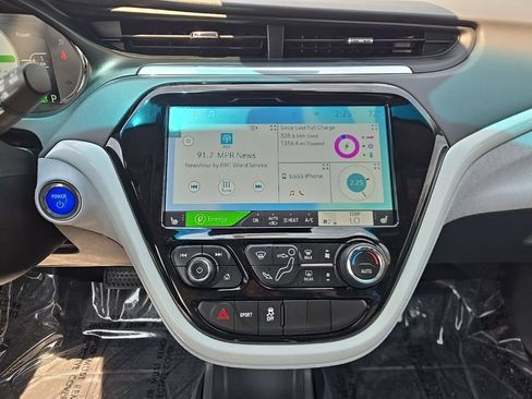 Used 2021 Chevrolet Bolt LT FWD image 23